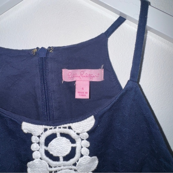 Lilly Pulitzer Navy Top with White Lace Detail - Picture 2 of 4